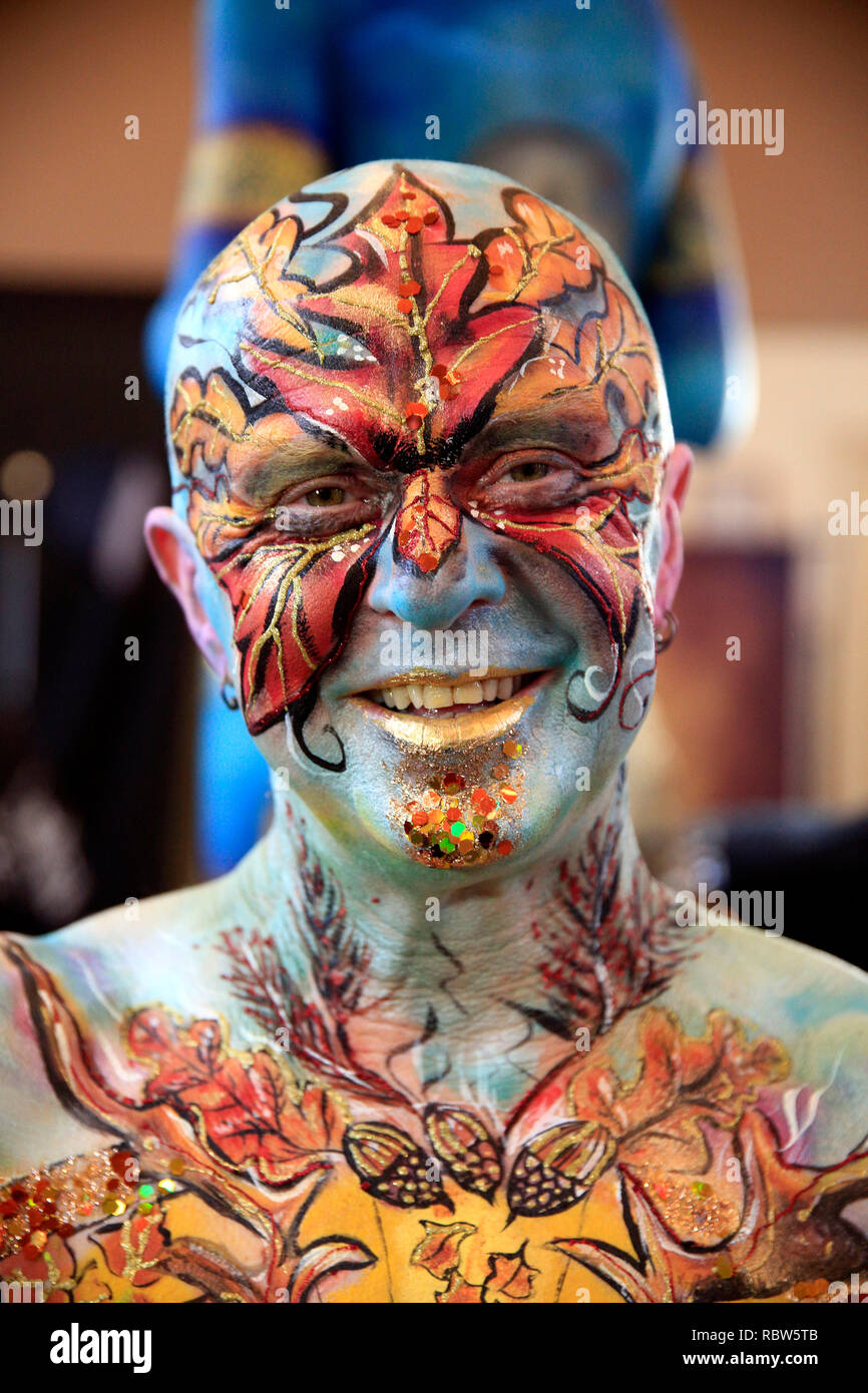 Glastonbury, Somerset, UK. 12. Januar, 2019. Das Glastonbury Body Art