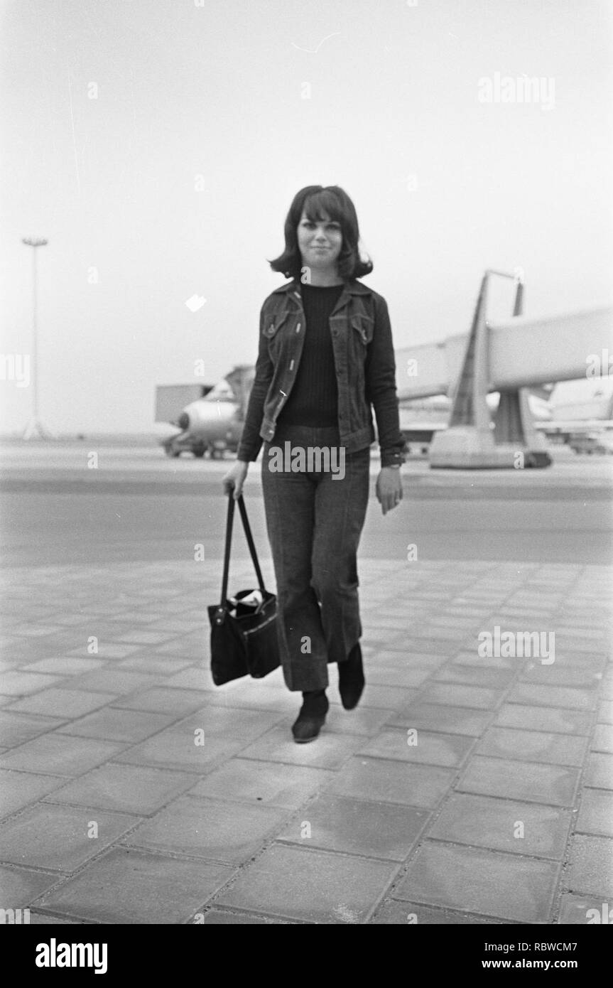 Aankomst Geraldine Sherman (forsyte Saga) op Schiphol, Geraldine Sherman in Bestanddeelnr spij, 921-0950. Stockfoto