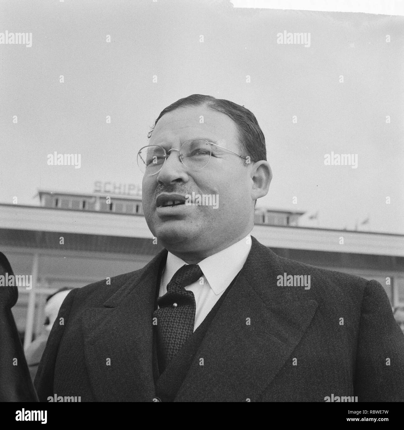 Aankomst Oberbürgermeister van London op Schiphol Sir Bernard Waley Cohen, Bestanddeelnr 912-3933. Stockfoto