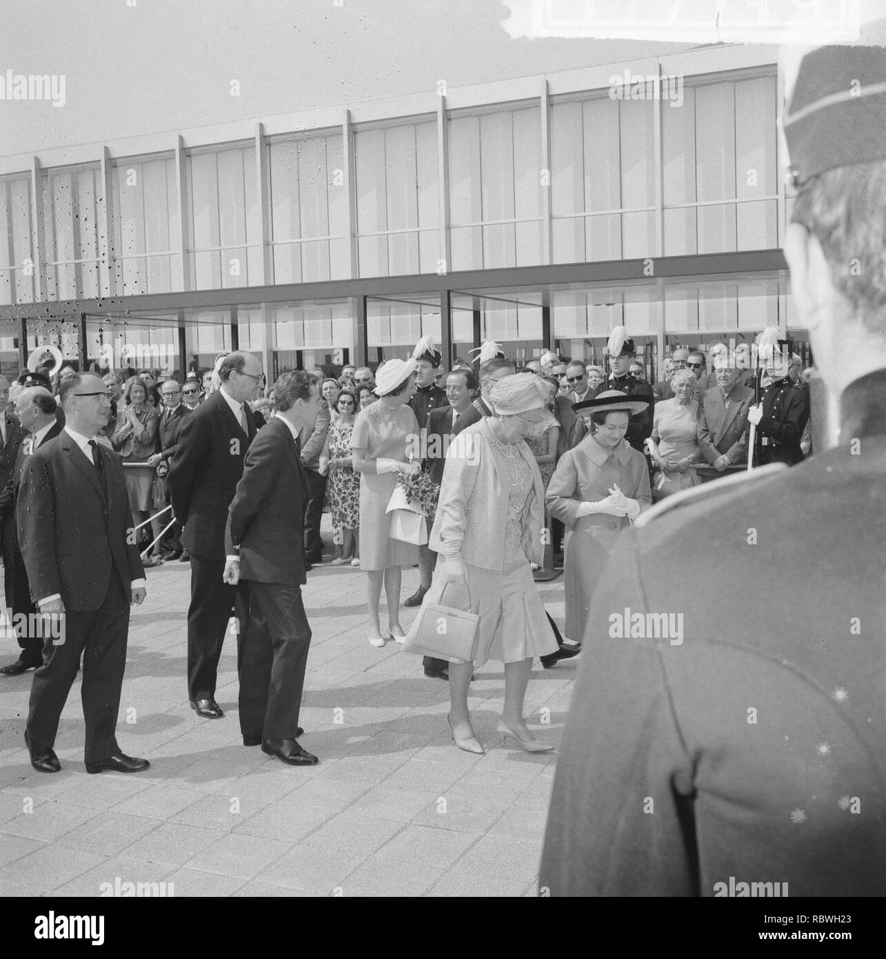 Aankomst Prinses Margaret en Lord Snowdon in De Haven van Amsterdam, Bestanddeelnr 917-7719. Stockfoto