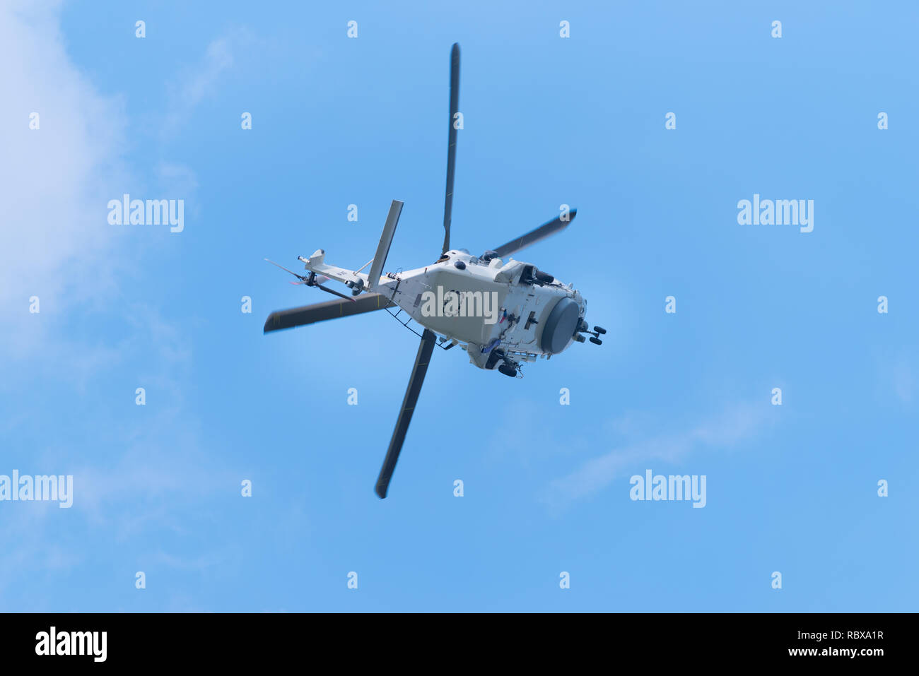 ROTTERDAM, Niederlande - 3. SEPTEMBER 2017: NH 90 Marine Helikopter in Aktion während der Hafen Rotterdam Tage Stockfoto