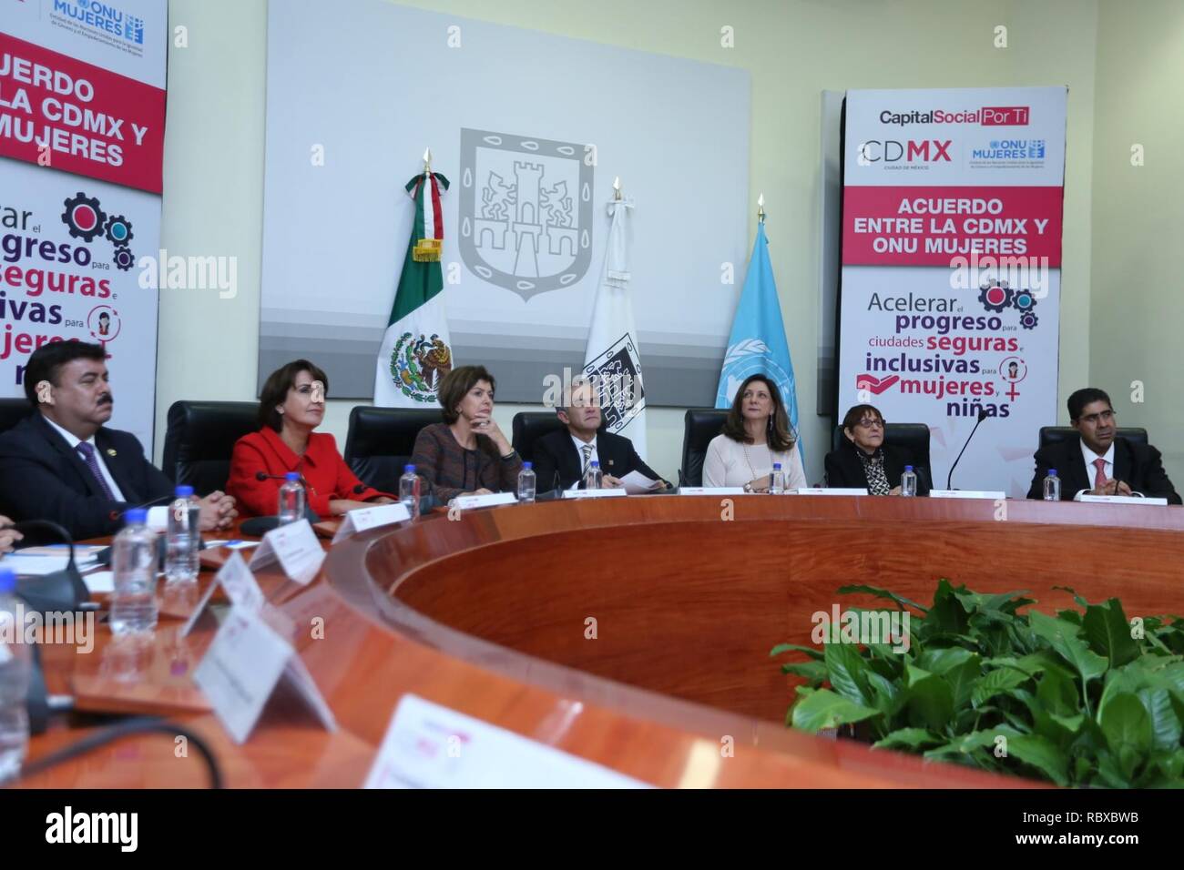 Acuerdo CDMX y ONU Mujeres - Ich - ich - (36922197186). Stockfoto
