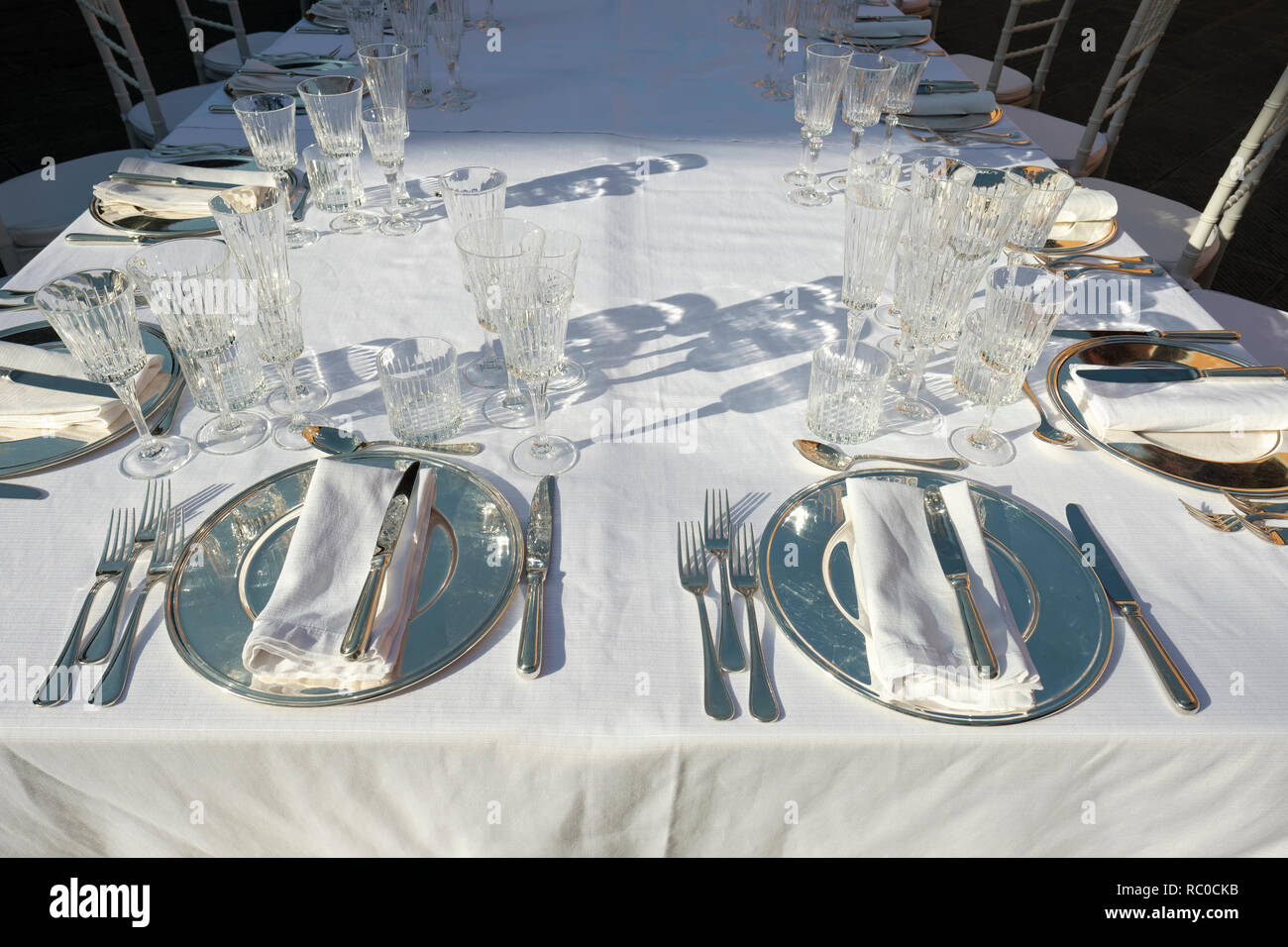 Tabelle für große outdoor Funktion, ungefähr 80 Leute. Pisa, Toskana, Italien, Europa Stockfoto