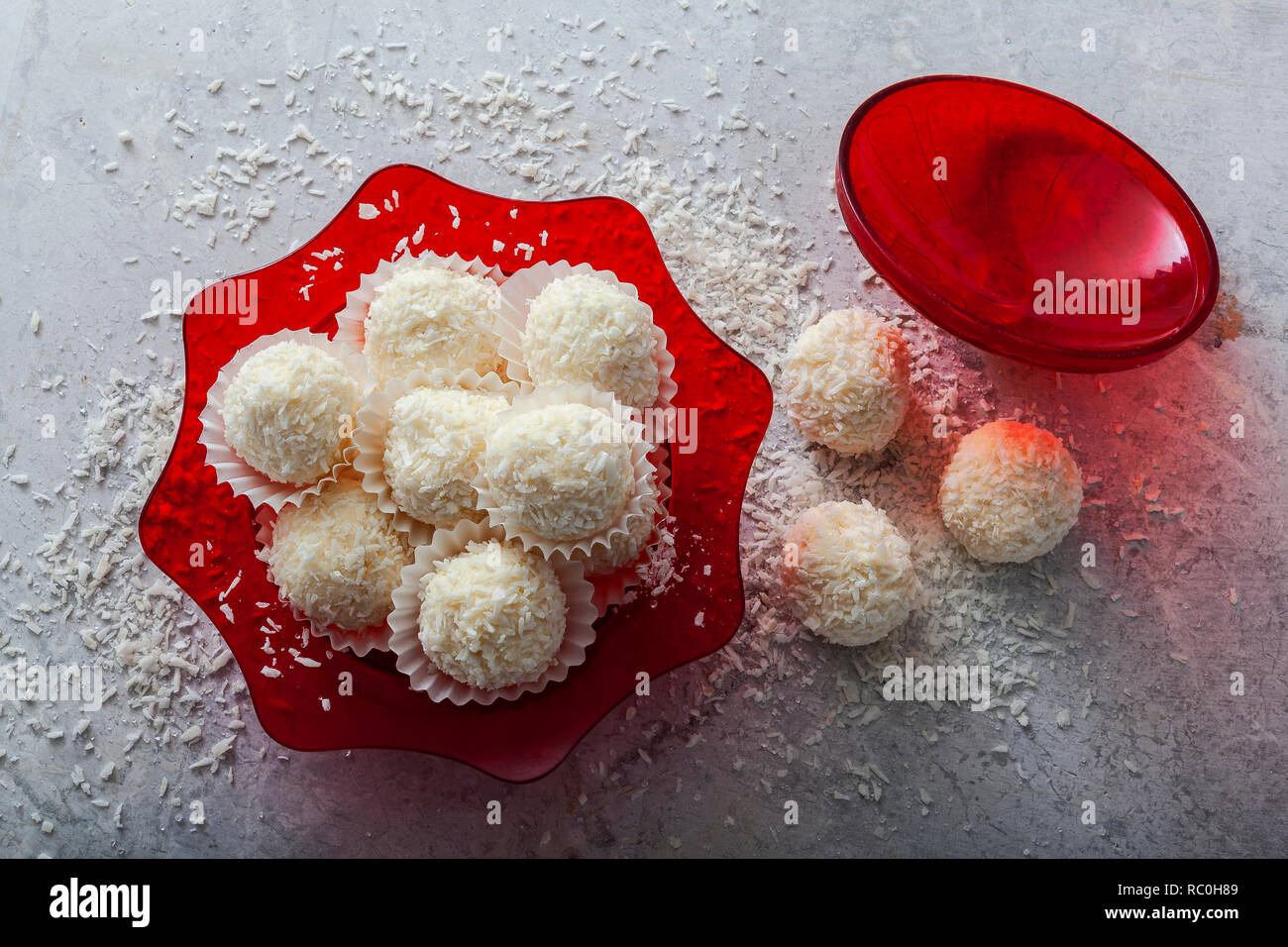 Nein - Backen Zitrone Schneebälle Stockfoto