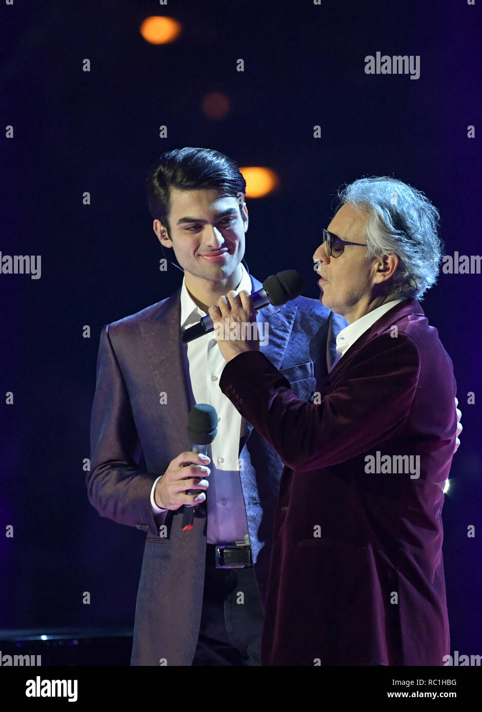 Andrea Bocelli And Son Matteo Bocelli Stockfotos Und Bilder Kaufen Alamy