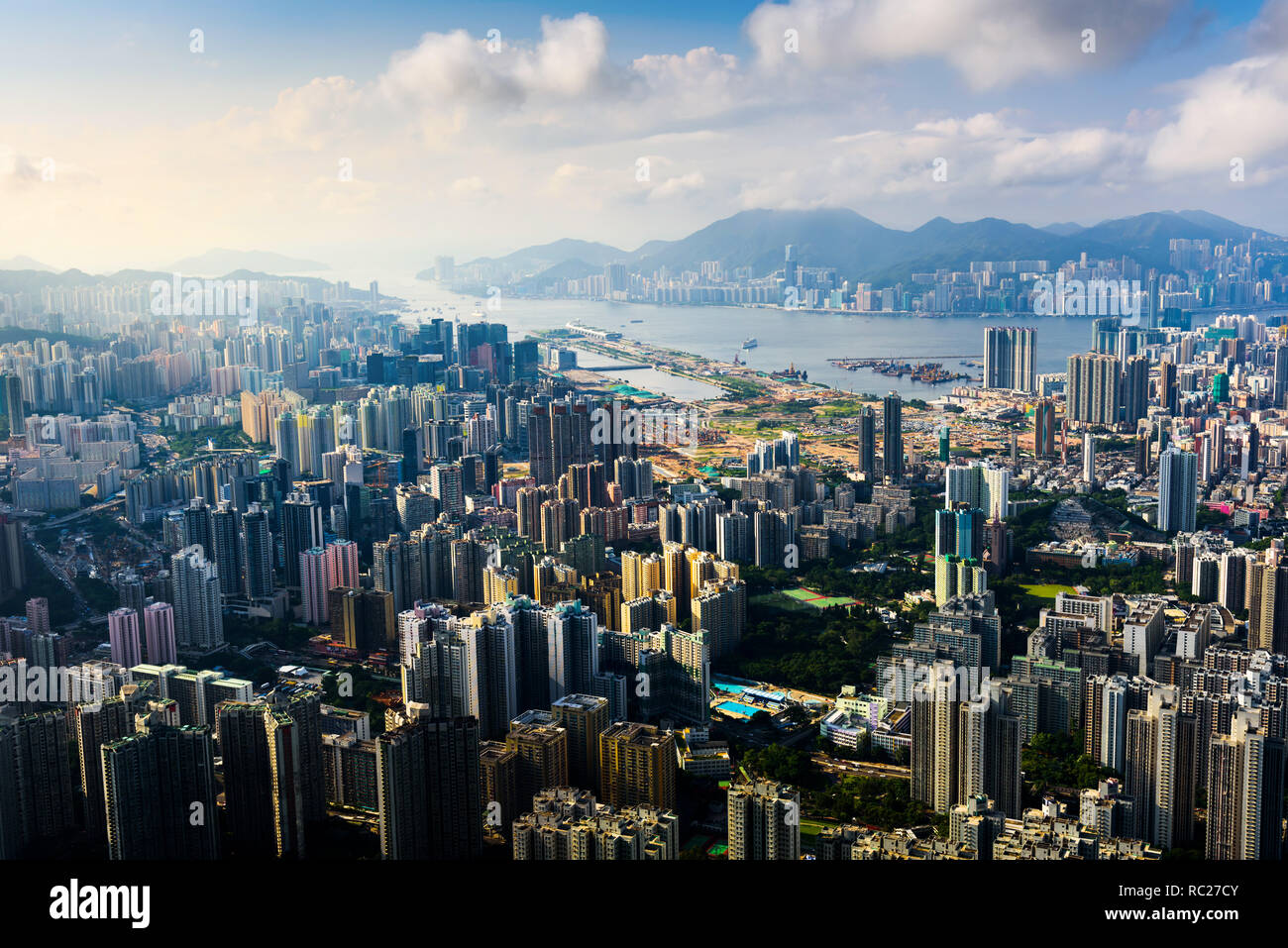Hong Kong Stadtbild auf Sehenswürdigkeit aus der Lion Rock am Tag Stockfoto