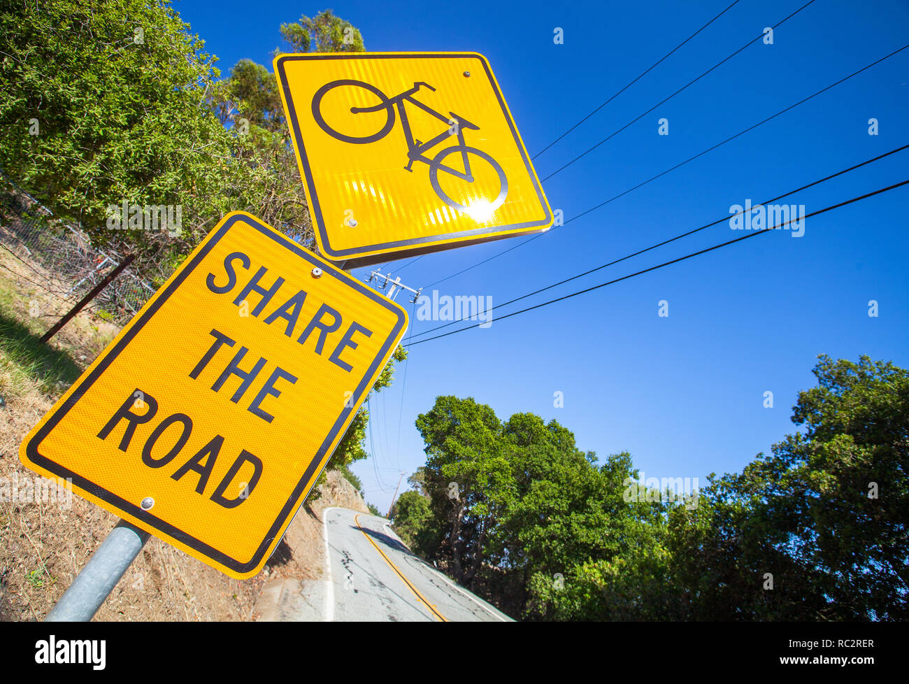 Anteil der Straße Fahrrad Zeichen auf der Autobahn, Nord Kalifornien, USA Stockfoto