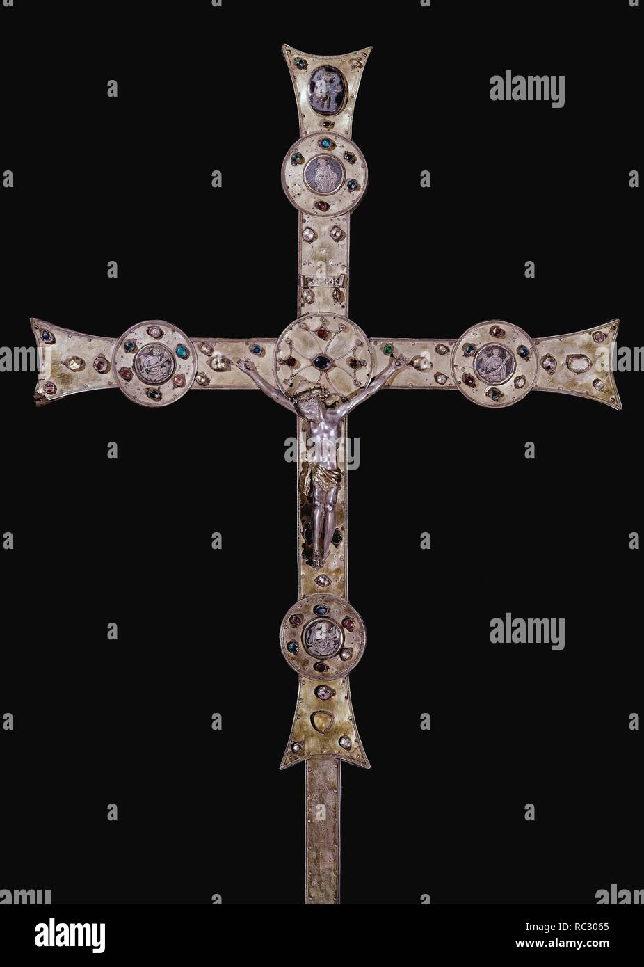 CRUZ DE LAS "COFRADIAS" S XIV 1,60 X 0,82 m Standort: CATEDRAL - Museo Diocesano. GERONA. Spanien. Stockfoto