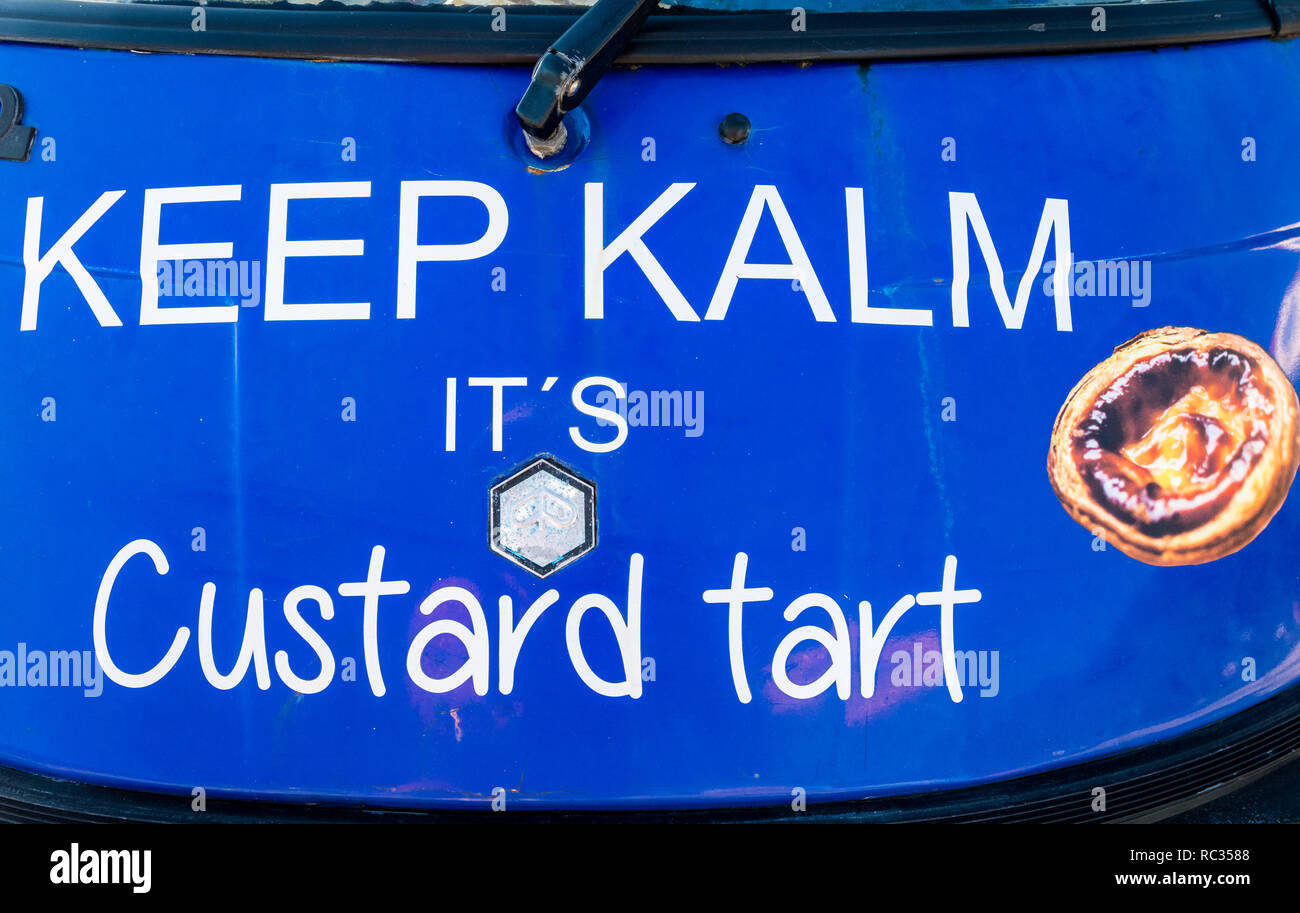 'Keep Kalm seine Custarf 'START' auf der Motorhaube eines Van, die traditionelles Mareira Pudding gedruckt, Stockfoto