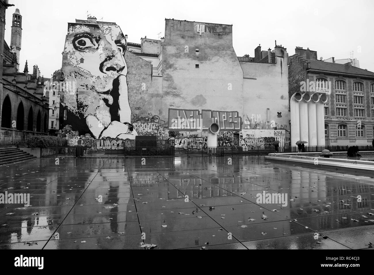 Dali Graffiti auf dem Place Igor-Stravinsky Stockfoto
