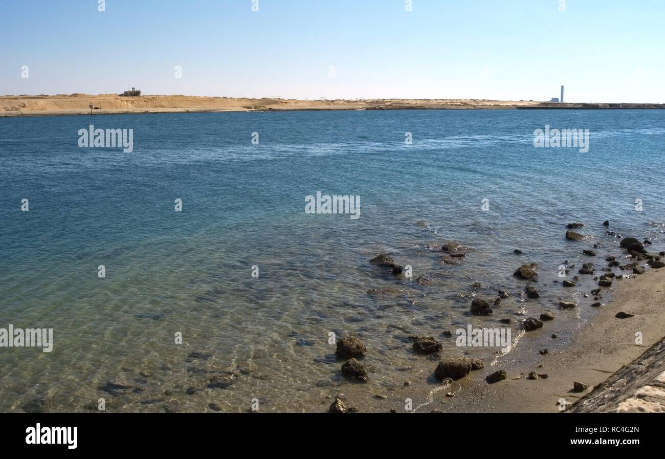 Ägypten. Suez-Kanal. Künstliche Meeresspiegel Wasserstraße, die das Mittelmeer zum Roten Meer verbindet. 120,11 Meilen Länge. Erbaut zwischen 1859 und 1869 von Suez Canal Company, die Konzession des französischen Diplomaten Ferdnand De Lesseps (1805-1894) erworben wurde. Stockfoto