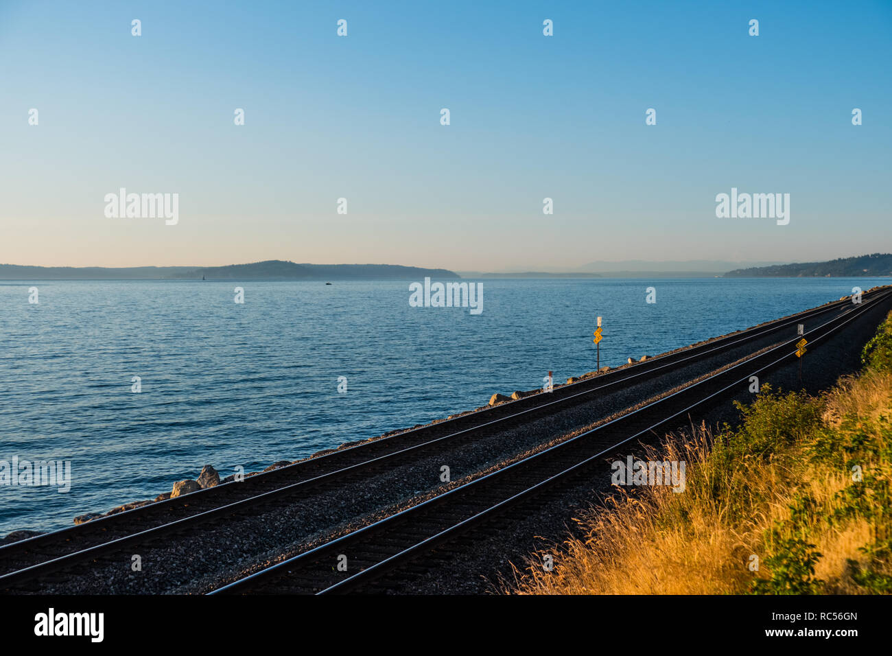 Eisenbahn an der Pazifikküste im Staat Washington Stockfoto