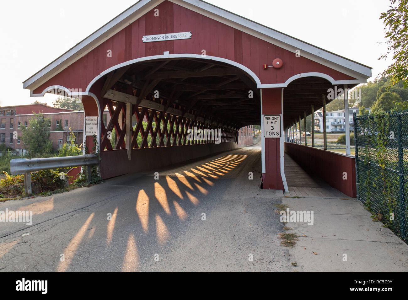 Thompson Covered Bridge in West Swanzey, NH Stockfoto