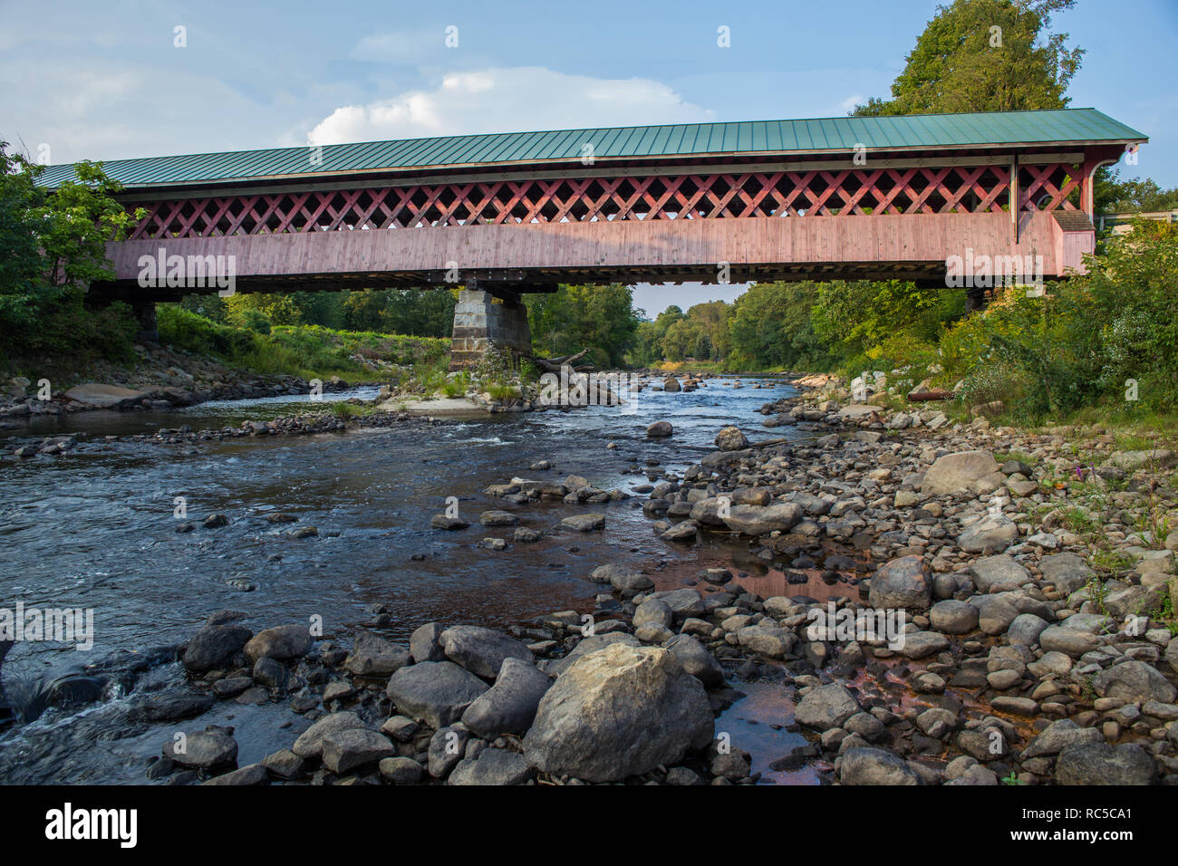 Thompson Covered Bridge in West Swanzey, NH Stockfoto
