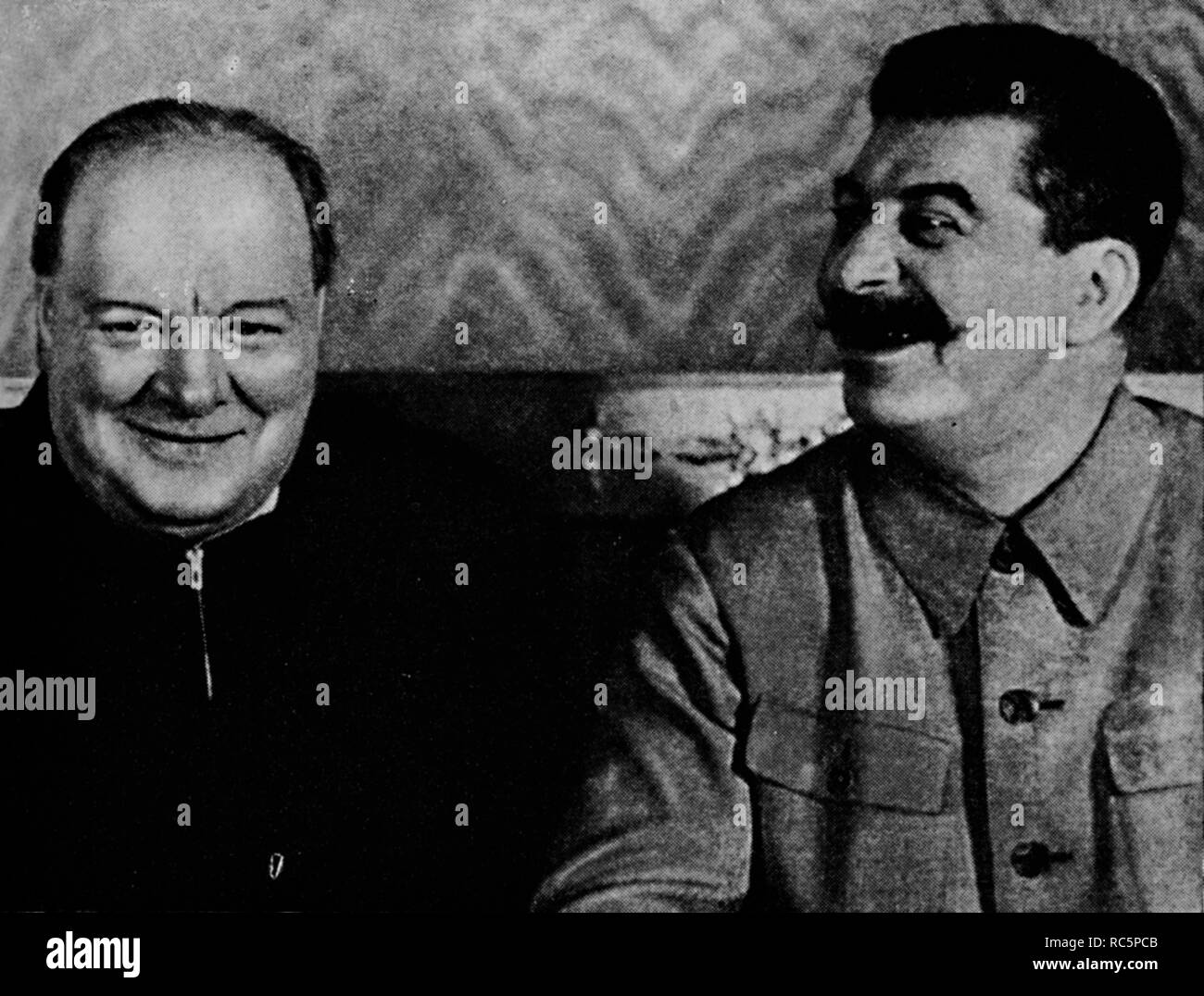"Josef Stalin und Churchill (1942)', (1945). Schöpfer: Unbekannt. Stockfoto