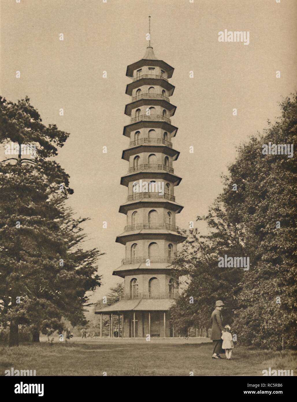 "Achtzehnten Jahrhundert Version von eine Pagode in den Kew Gardens', c 1935. Schöpfer: Unbekannt. Stockfoto