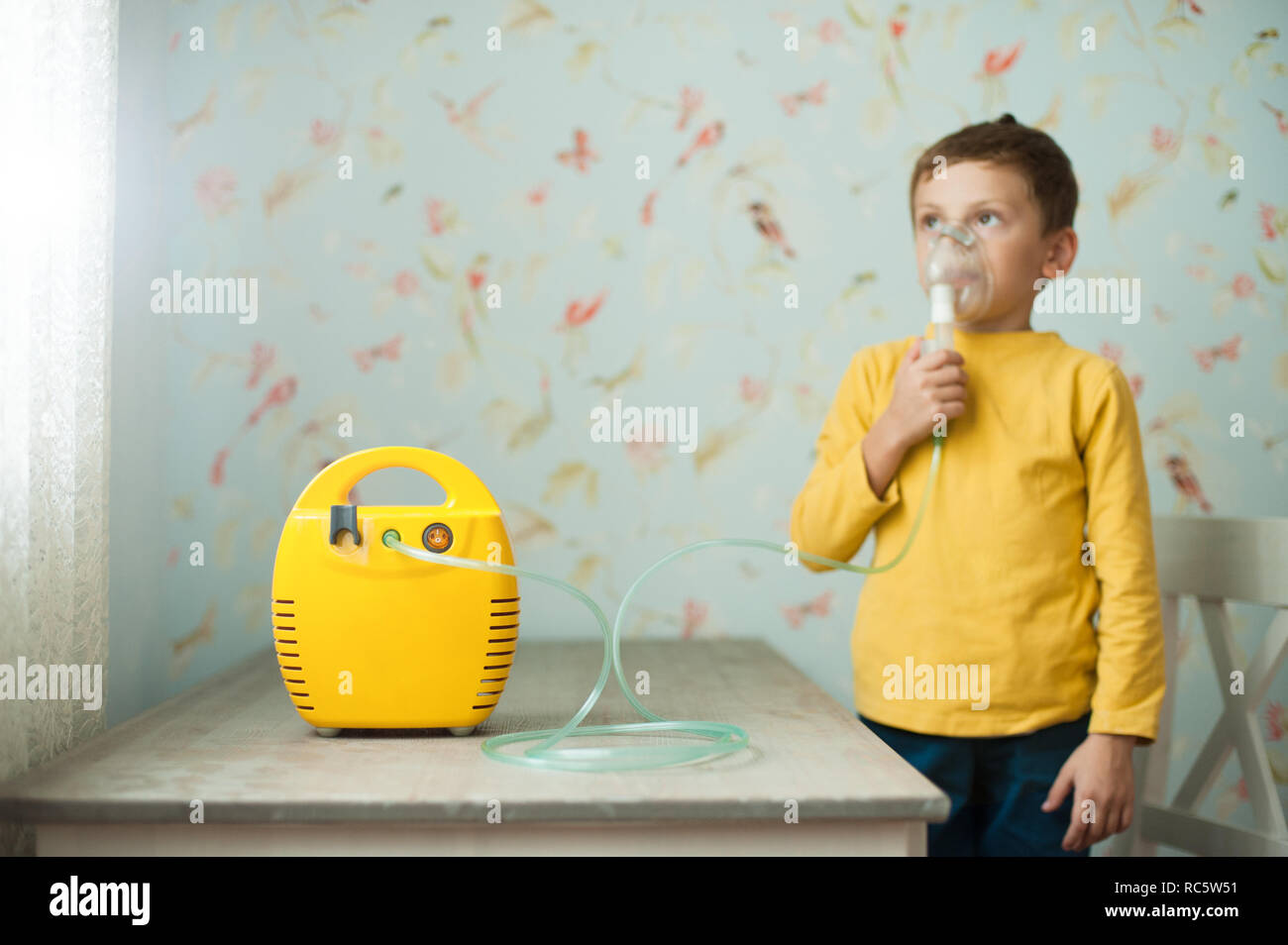 Inhalation Machine Stockfotos Inhalation Machine Bilder Alamy