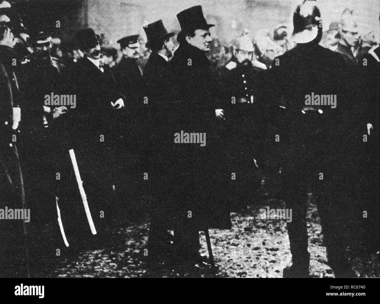 Winston Churchill an der "Schlacht von Sidney Street'. 3. Januar 1911 Stockfoto