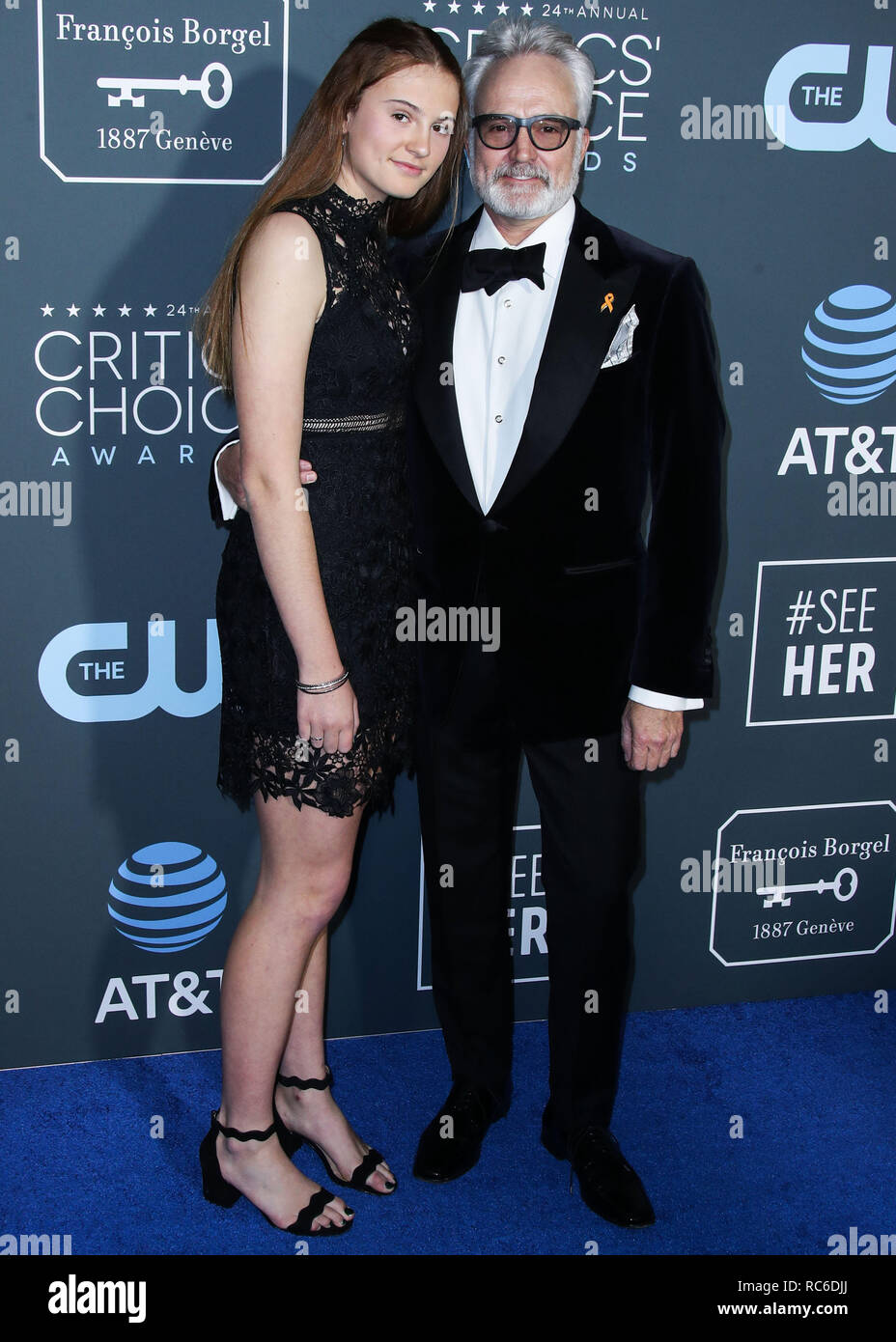 Santa Monica, Vereinigte Staaten. 13 Jan, 2019. Maria Louisa Whitford und Bradley Whitford ankommen am 24. jährlichen Critics' Choice Awards im Barker Hangar am 13 Januar, 2019 in Santa Monica, Los Angeles, Kalifornien, USA. (Foto von Xavier Collin/Image Press Agency) Quelle: Bild Presse Agentur/Alamy leben Nachrichten Stockfoto