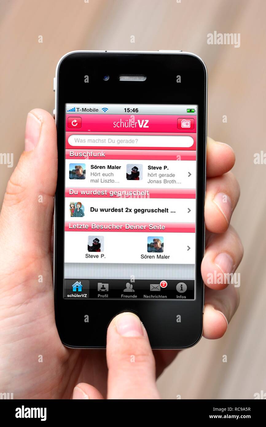 Iphone, Smartphone, Deutsche App auf dem Bildschirm, Social Networking, SchuelerVZ Stockfoto