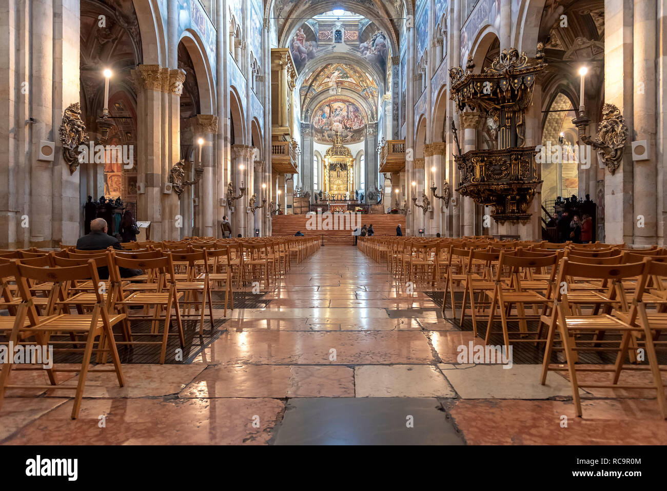 Blick auf die Kathedrale Santa Maria Assunta - Parma - Emilia Romagna - Italien Stockfoto