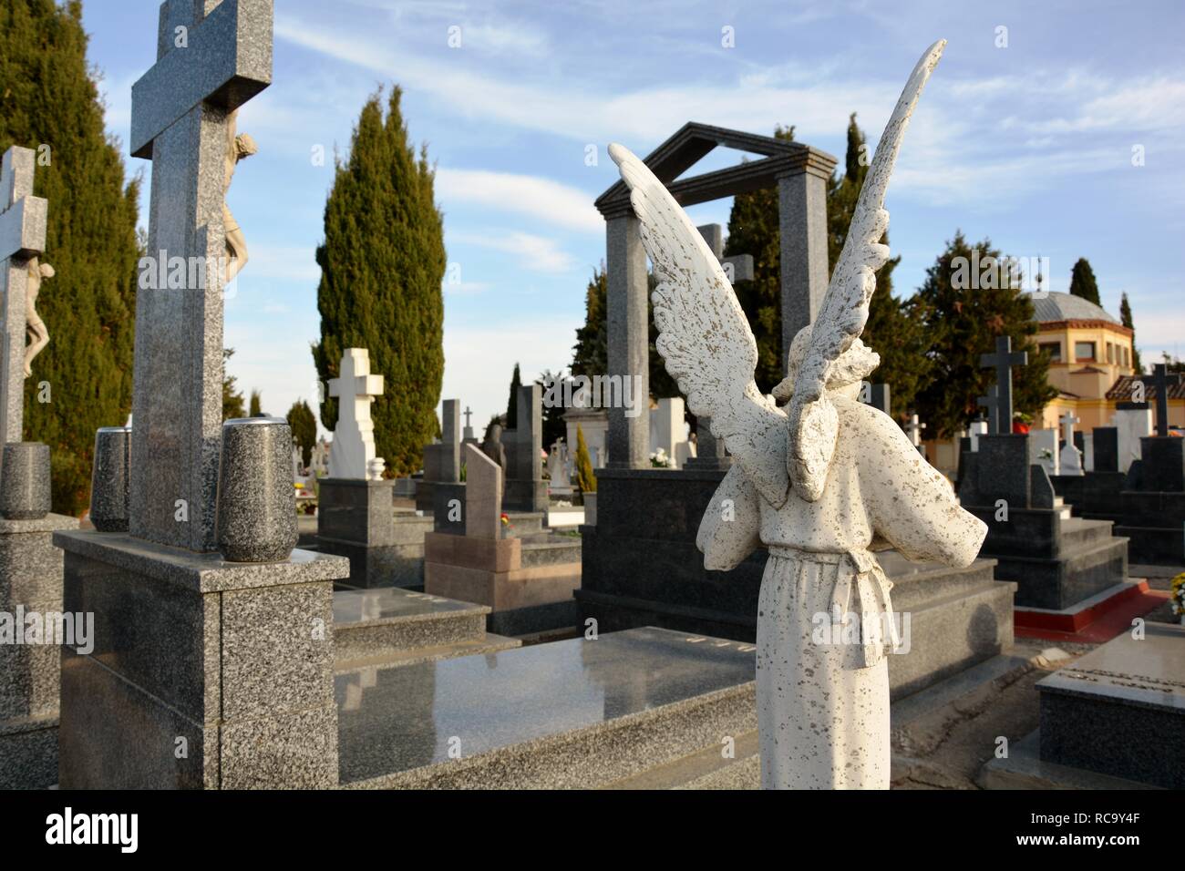 Statuen und Friedhöfe auf dem Friedhof Stockfoto