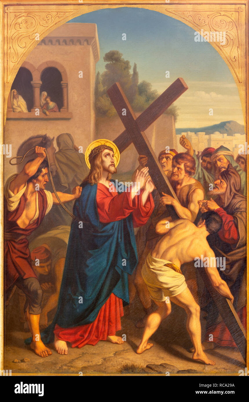 Prag, tschechische Republik - 15. Oktober 2018: Das Gemälde Jesus sein Kreuz Karies in Kirche Basilika svatého Petra eine Pavla na Vyšehrade Stockfoto