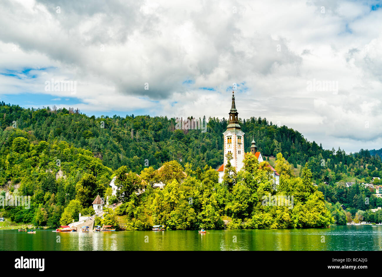 Kirche der Himmelfahrt der Maria auf der Insel Bled in Slowenien Stockfoto
