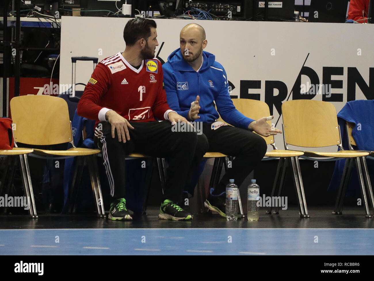 Berlin, Deutschland. 14. Jan 2019. Cyril Dumoulin und Vincent Gérard (Französisch) während der IHF Männer Wm 2019: Gruppe A handball Match zwischen Frankreich und der Republik Korea Am 14. Januar 2019 in der Mercedes-Benz Arena in Berlin, Deutschland - Foto Laurent Lairys/DPPI Credit: Laurent Lairys/Agence Locevaphotos/Alamy leben Nachrichten Stockfoto