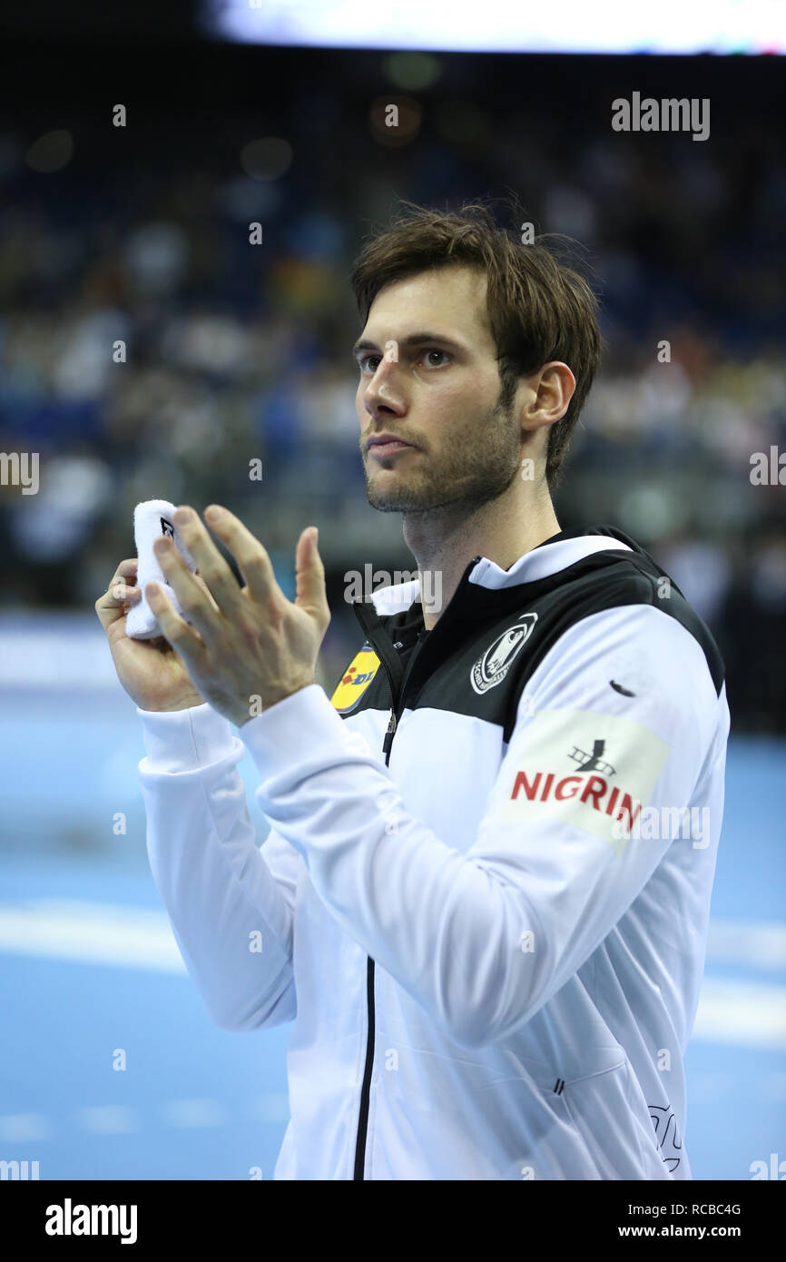 Berlin, Deutschland. 14 Jan, 2019. Handball IHF Men's World Championship: Russland/Deutschland. Uwe Gensheimer für Deutschland applaudes seine Anhänger Kredit: Mickael Chavet/Alamy leben Nachrichten Stockfoto