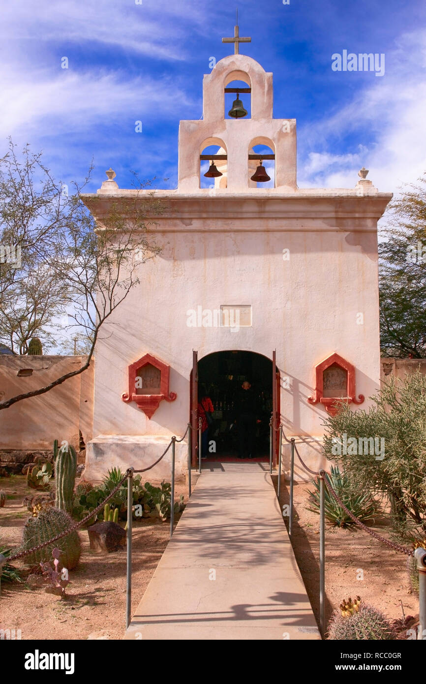 Leichenhalle Kapelle auf dem Gelände der Mission San Xavier del Bac in Tucson, AZ Stockfoto