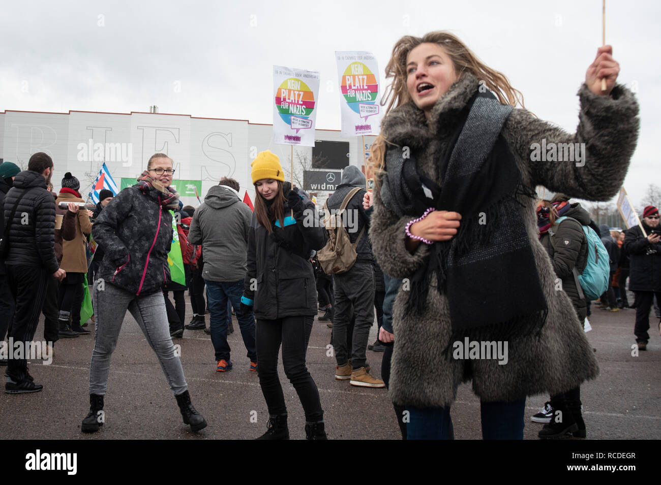 Riesa, Sachsen, Deutschland. 12. Januar 2019. Ca. 1K Demonstranten sammeln und März in der sächsischen Stadt Riesa gegen die AfD-Konferenz zu protestieren Stockfoto