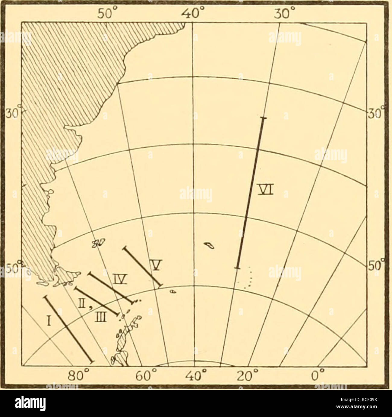 . Entdeckung berichten. Discovery (Schiff); Wissenschaftliche Expeditionen; Ocean; Antarktis; Falkland Inseln. Vertikale ZIRKULATION IM MEER 151 im Norden, aber die Temperatur Abschnitt gibt ein anderes Bild. Nördlich des Con-vergence die Isothermen in Richtung South Bend und eine Zunge von Wasser mit der Temperatur höher als 2°reicht über 64° nördlicher Breite S zwischen der Tiefe von 400 und 1500 m. Diese Verteilung der Temperaturen zeigt an, dass zwischen diesen Tiefen der aktuellen hat eine COM-Komponente in sich trägt, die auf dem südlichen Teil des Wassers, das im Norden durch den reinen Drift transportiert wurde. c Stockfoto