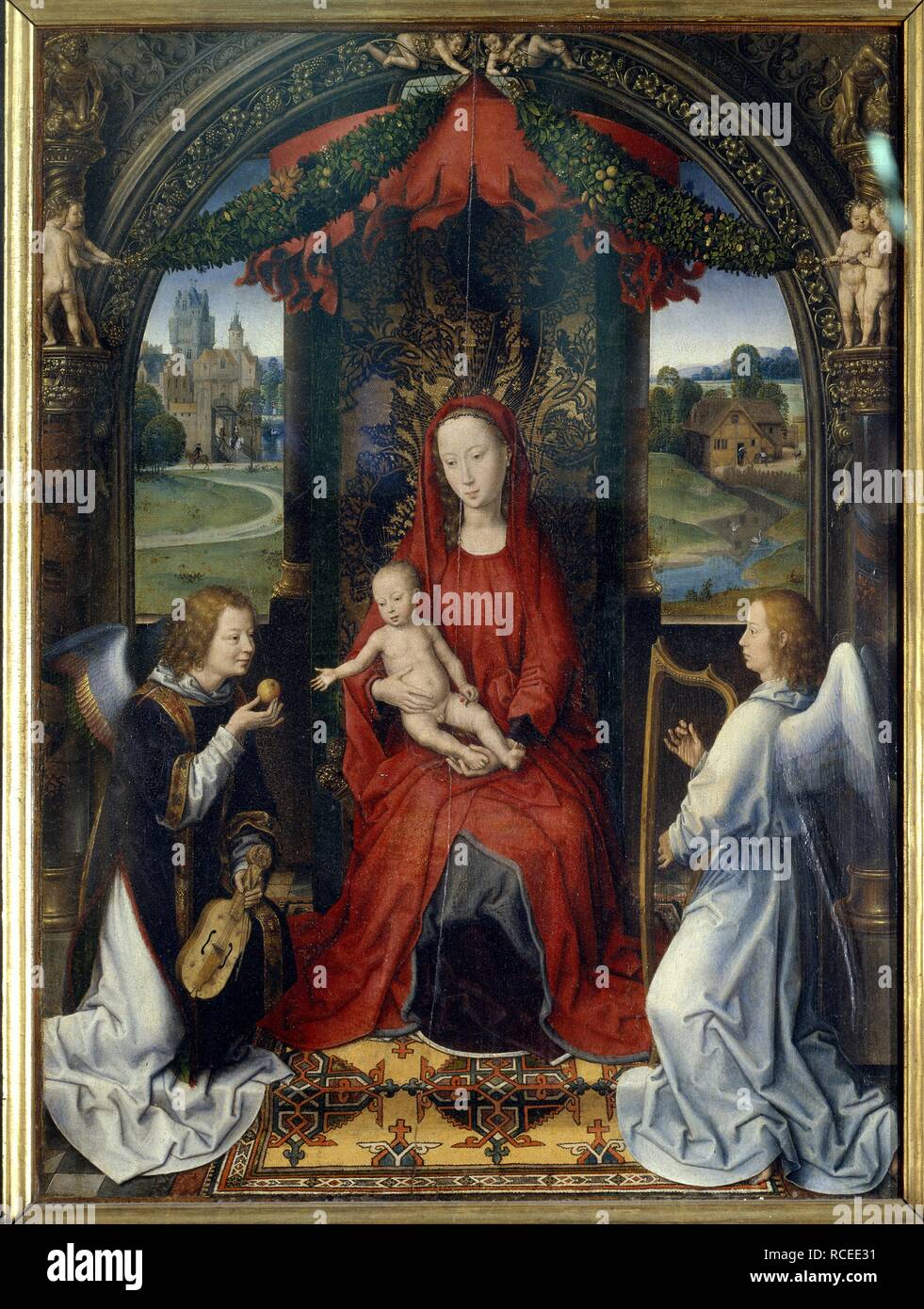 Jungfrau und Kind mit Engeln. Die mittlere Verkleidung des Pagagnotti Triptychon. Museum: Uffizien, Florenz. Autor: MEMLING, Hans. Stockfoto