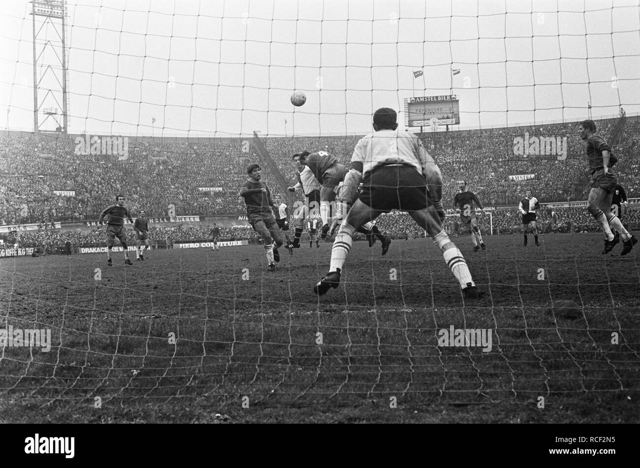Ajax tegen Feyenoord 1-0. Bestanddeelnr Spelmomenten, 921-1543. Stockfoto