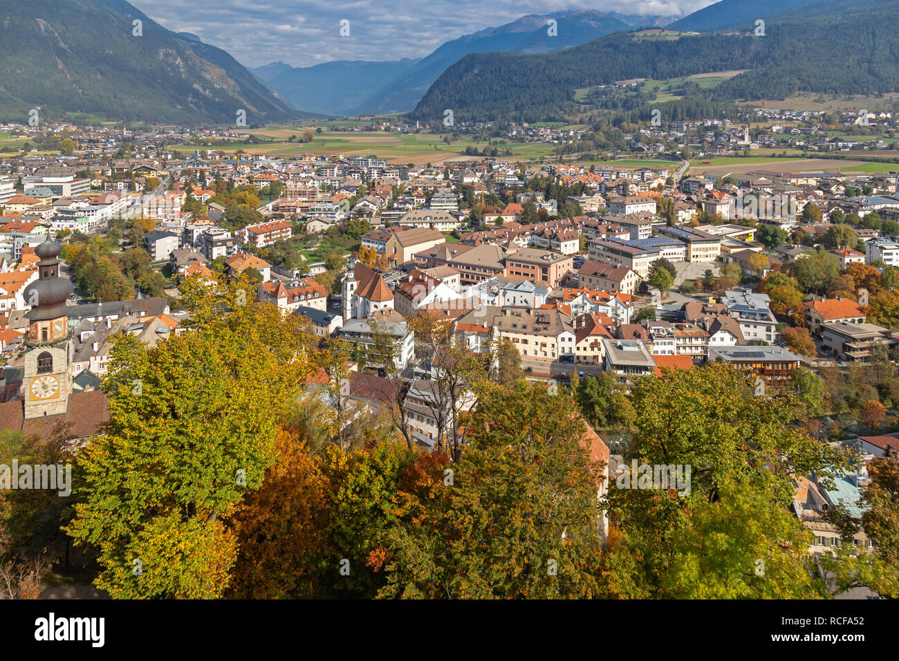 Blick über Bruneck, Südtirol Stockfoto