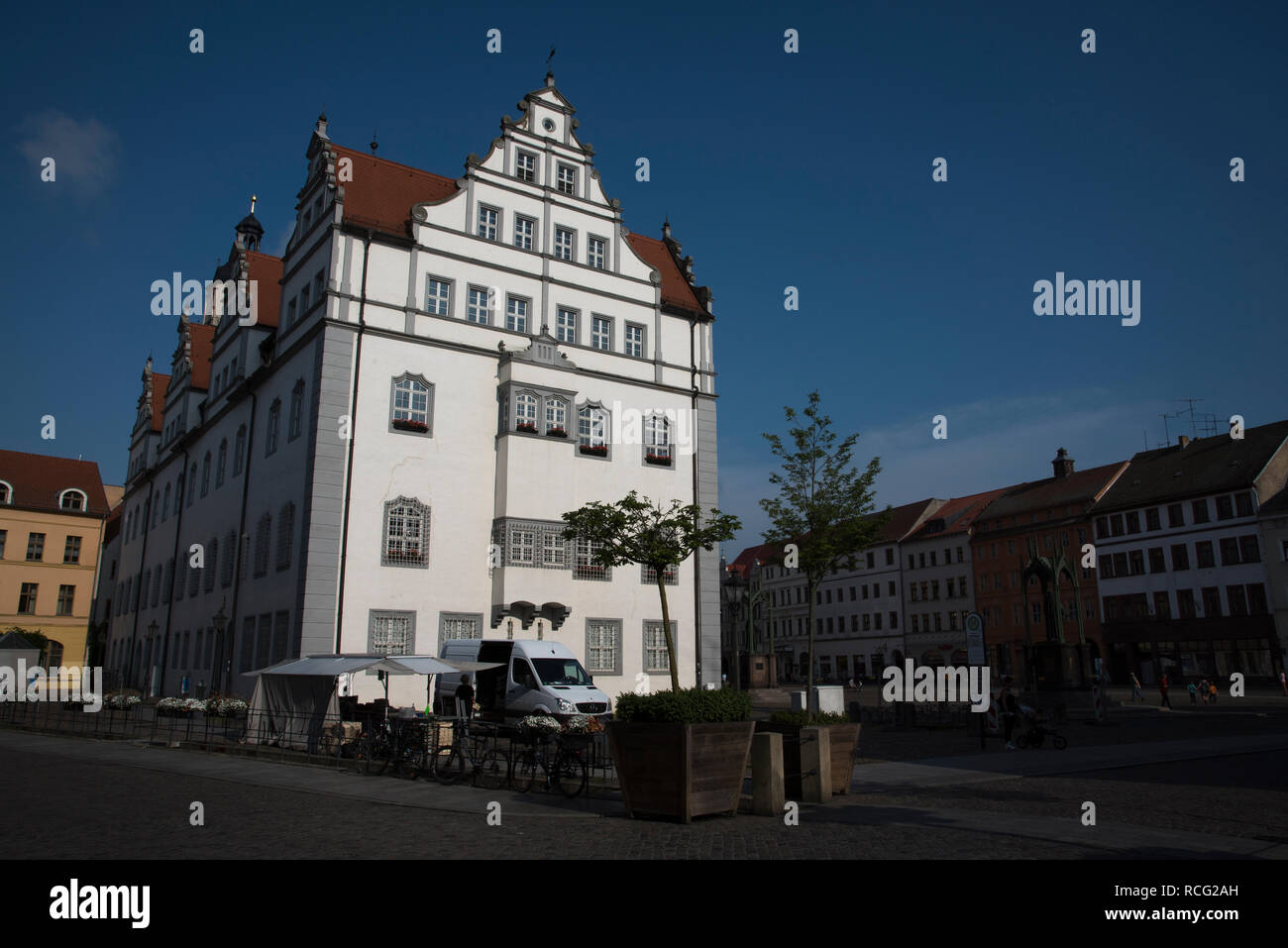 Wittenberg ist eine Stadt mit 50000 Einwohnern und eng mit Martin Luther verknüpft und die protestantische Reformation hier mit der Stadt Halle. Stockfoto