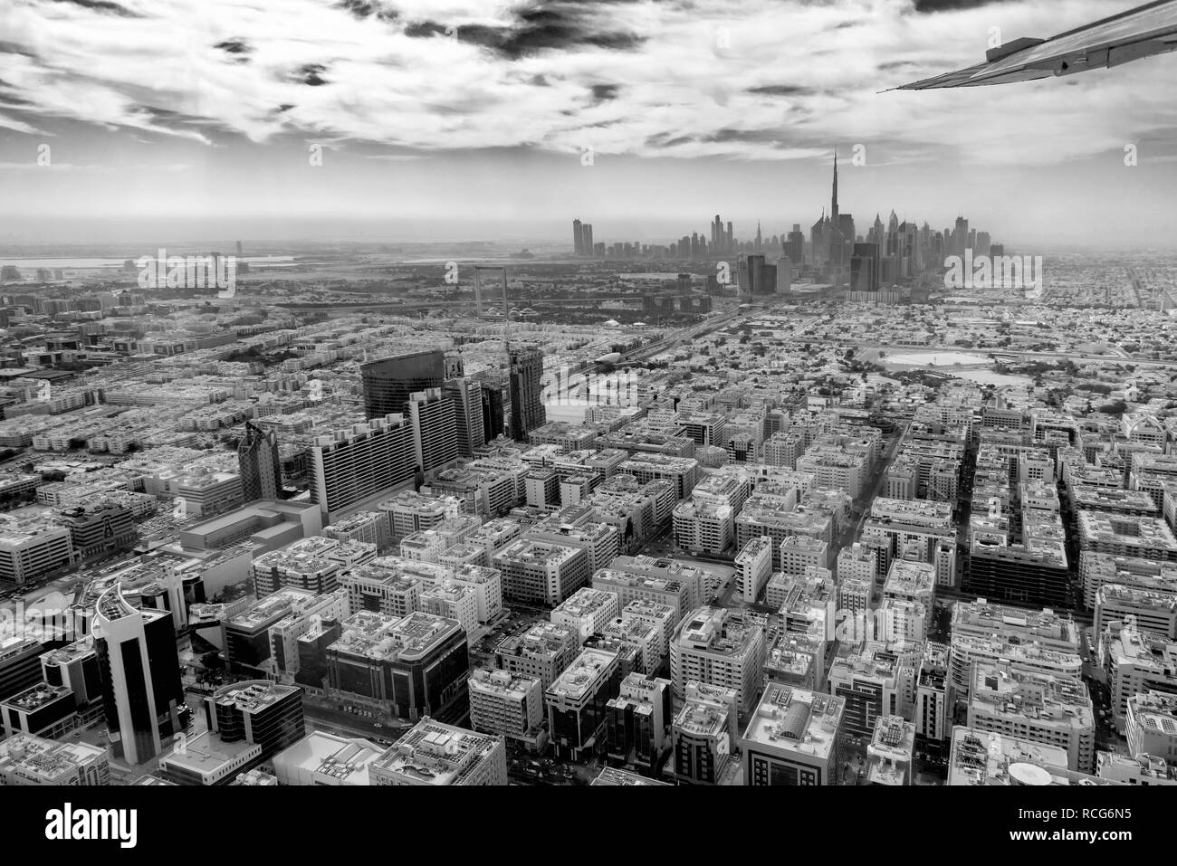 Luftaufnahme der Skyline von Dubai aus Flugzeug gesehen, Vereinigte Arabische Emirate Stockfoto