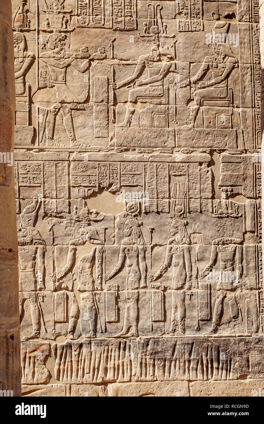 Ägyptischen antiken Hieroglyphen Assuan Philae Tempel Stockfoto