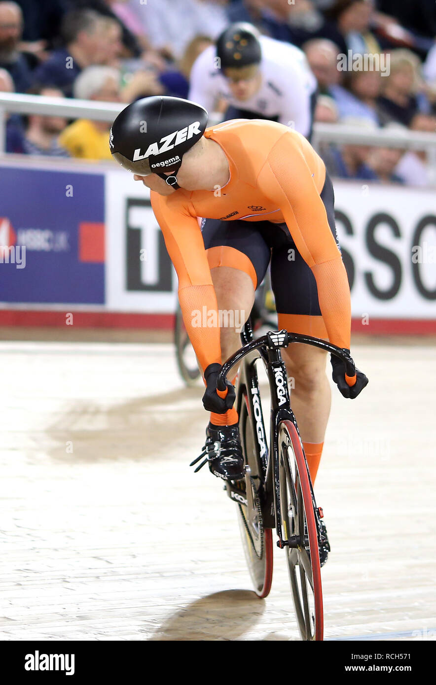 Harrie Lavreysen der Niederlande während Tag drei der Tissot UCI Track Cycling World Cup bei Lee Valley VeloPark, London. Stockfoto