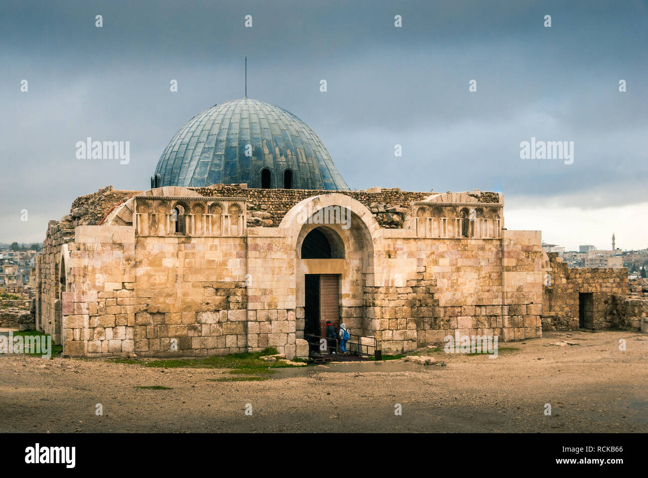 Blick auf die monumentalen Tor des Palastes in der Zitadelle von Amman, Jordanien, Naher Osten Stockfoto