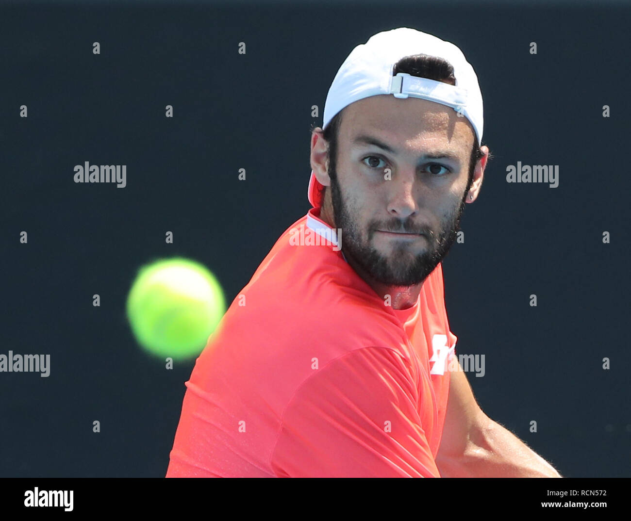 Melbourne Park, Melbourne, Australien. 16 Jan, 2019. Australian Open Tennis, Tag 3; Stefano Travaglio von Italien in Aktion gegen Nikoloz Basilashvili von Georgia Credit: Aktion plus Sport/Alamy leben Nachrichten Stockfoto