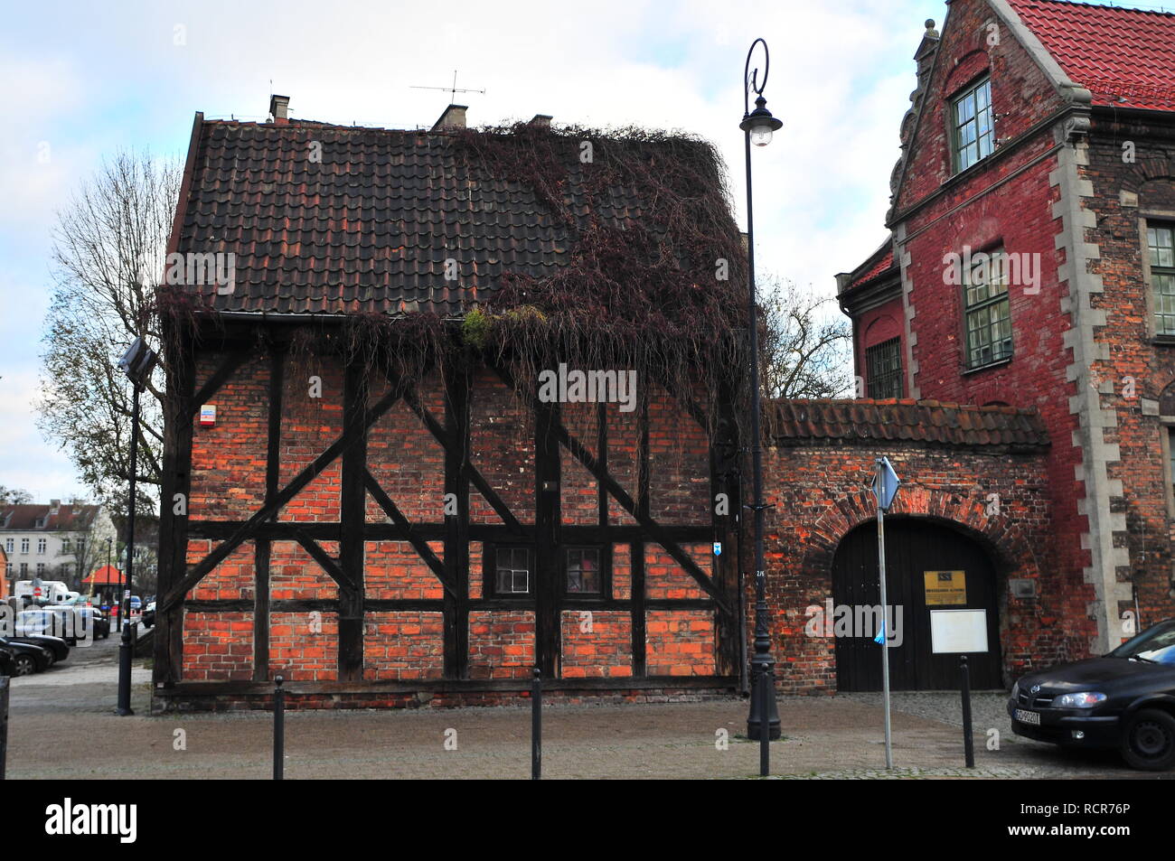 Historische, sehr alten Fachwerkhaus, Fachwerk Haus im Zentrum der Stadt. Danzig, Polen Dezember 2017 Stockfoto