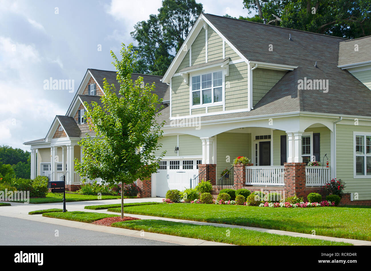 Von Aussen Ein Neues Bungalow Im Landhausstil Home Stockfotografie Alamy