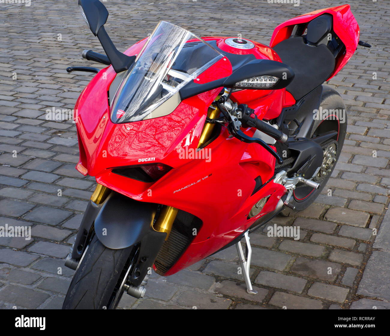 Einen geparkten 2018 Ducati Panigale V4S Superbike. Stockfoto