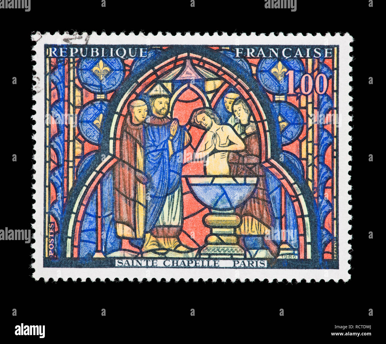 Briefmarke aus Frankreich, "Die Taufe von Judas', 4. Jahrhundert Bischof von Jerusalem, Glasfenster. Stockfoto