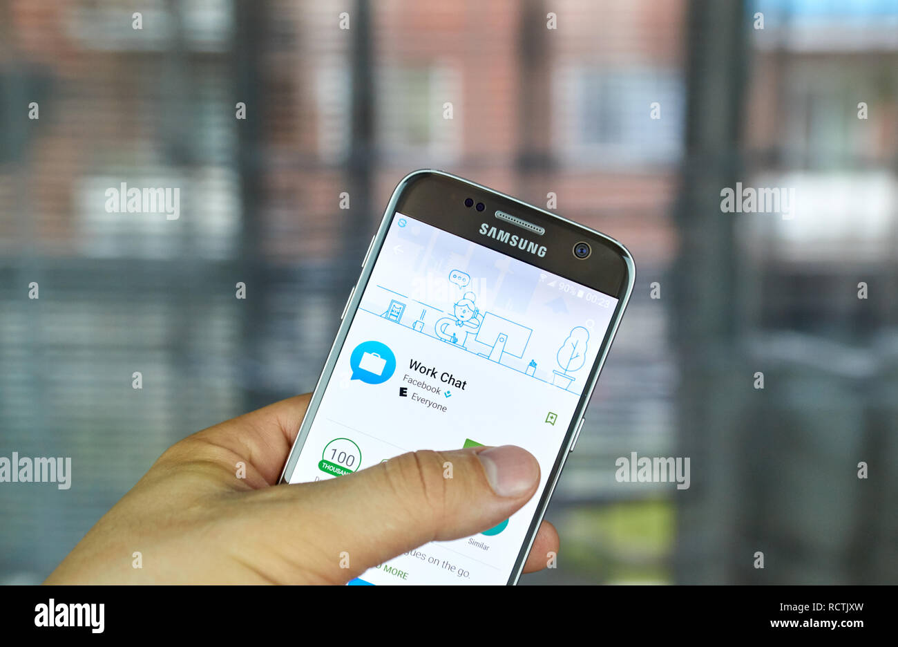 MONTREAL, KANADA - 24. JUNI 2016: Facebook Arbeit Chat Anwendung auf Samsung S7-Bildschirm. Arbeit Chat ist der Begleiter von Facebook App für Arbeitsplatz Stockfoto