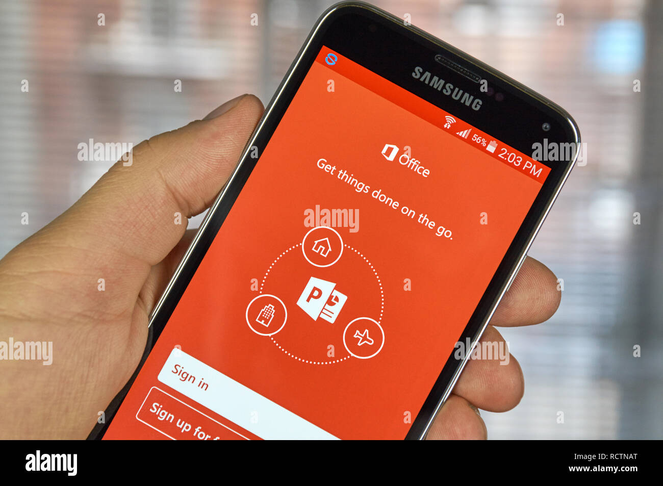 MONTREAL, KANADA - 20. MÄRZ 2016 - Microsoft Office Power Point mobile Anwendung auf dem Bildschirm des Samsung S5. Microsoft Office ist eine der am meisten Population Stockfoto
