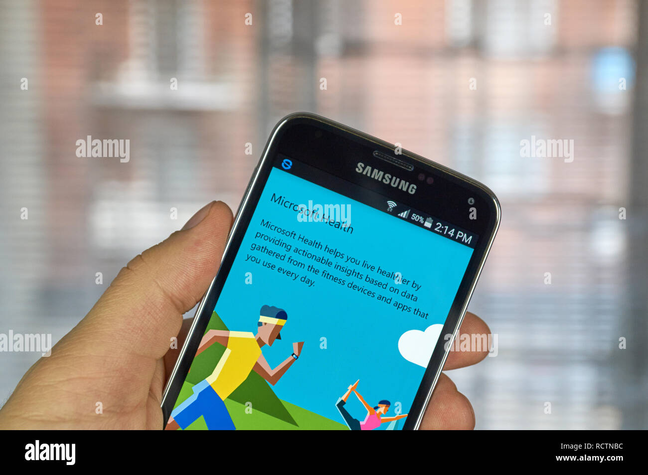 MONTREAL, KANADA - 20. MÄRZ 2016 - Microsoft Gesundheit mobile Anwendung auf dem Bildschirm des Samsung S5. Microsoft ist ein amerikanischen multinationalen Technologie comp Stockfoto
