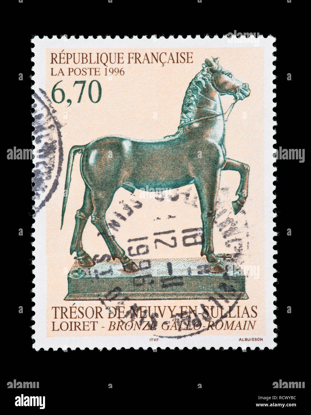 Briefmarke aus Frankreich mit der Darstellung eines gallo-römischen Bronzestatue eines Pferdes von Neuvy-en-Sullias, Loiret Stockfoto